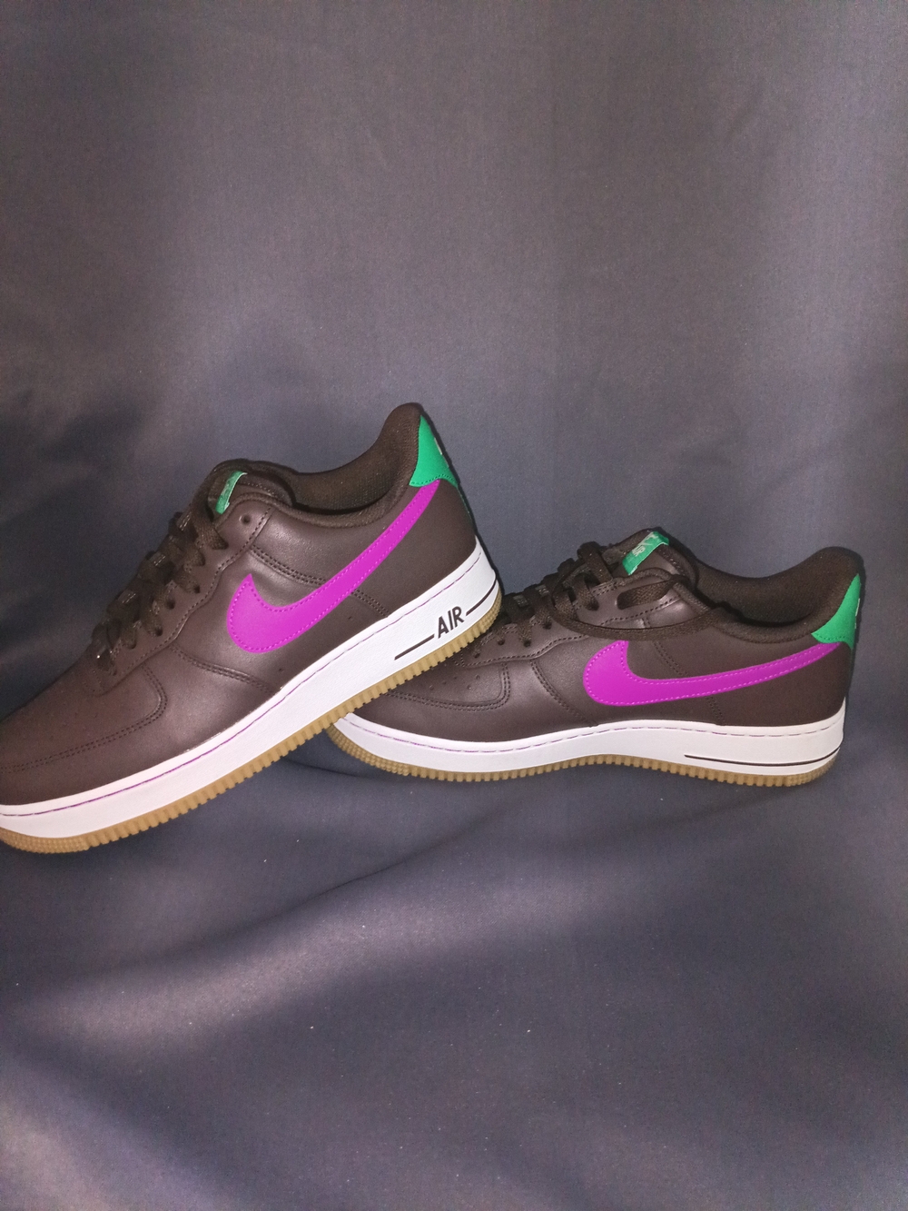 Nike Men’s Brown Sneakers with Purple Swoosh and Green Heel